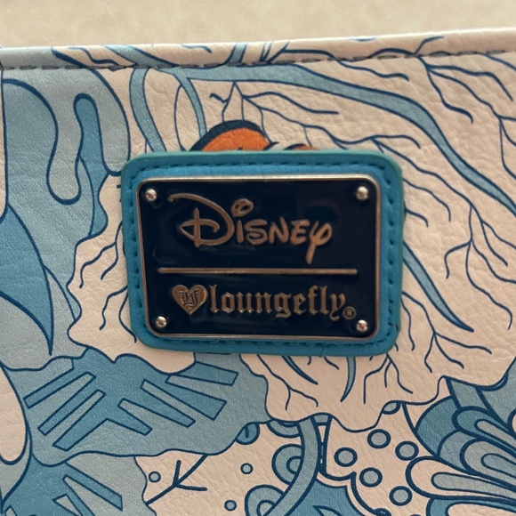Disney Lougefly Collaboration Handbag - Finding Dory - Picture 1 of 6